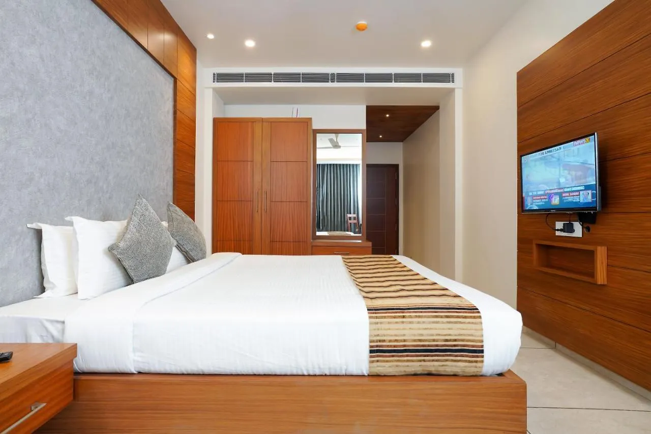 *** Hotel Nexstay River Mouth International Ferokh India