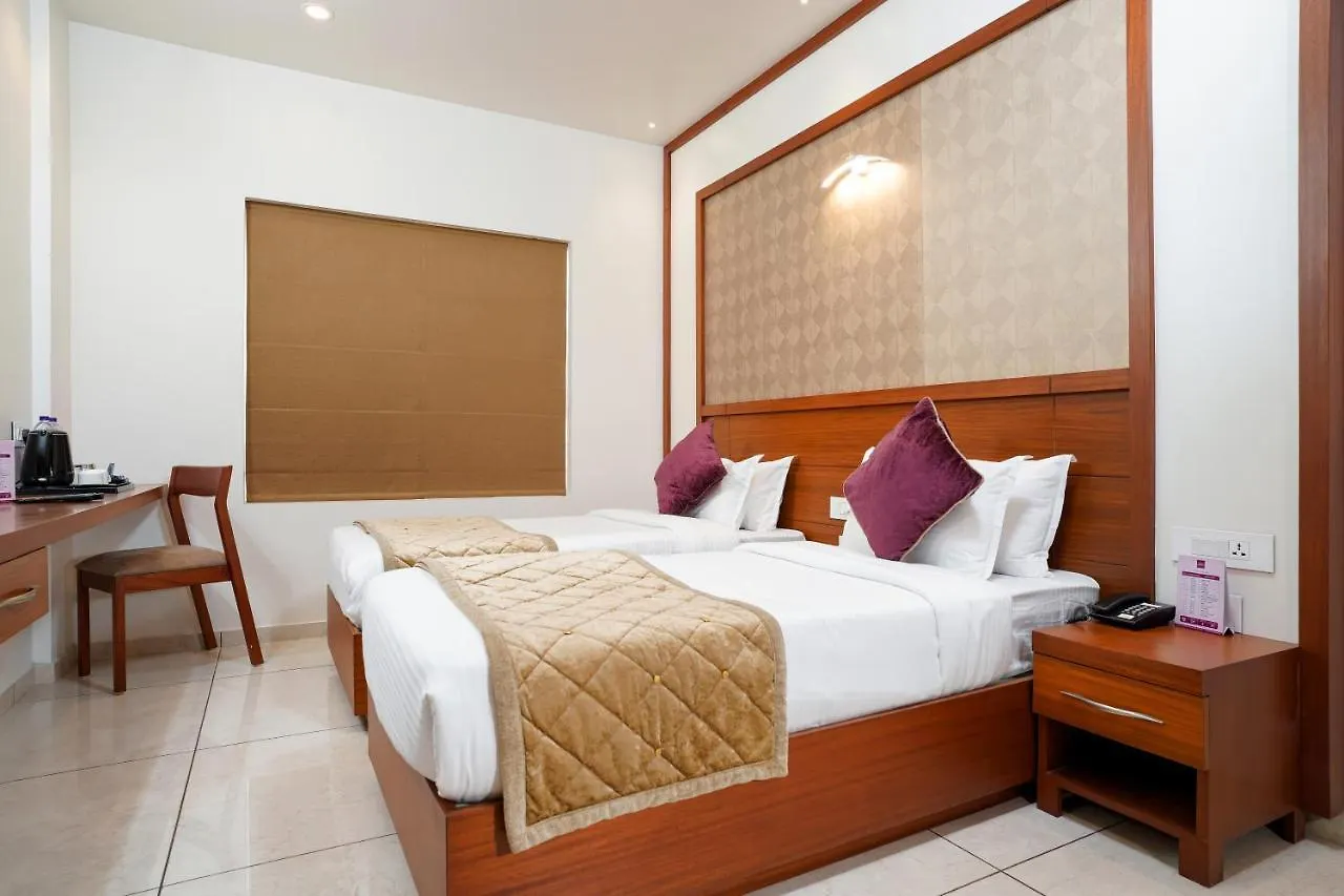 Nexstay River Mouth International Ferokh