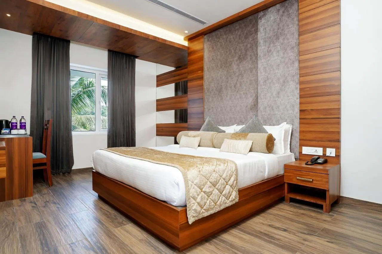 Nexstay River Mouth International Ferokh 3*,