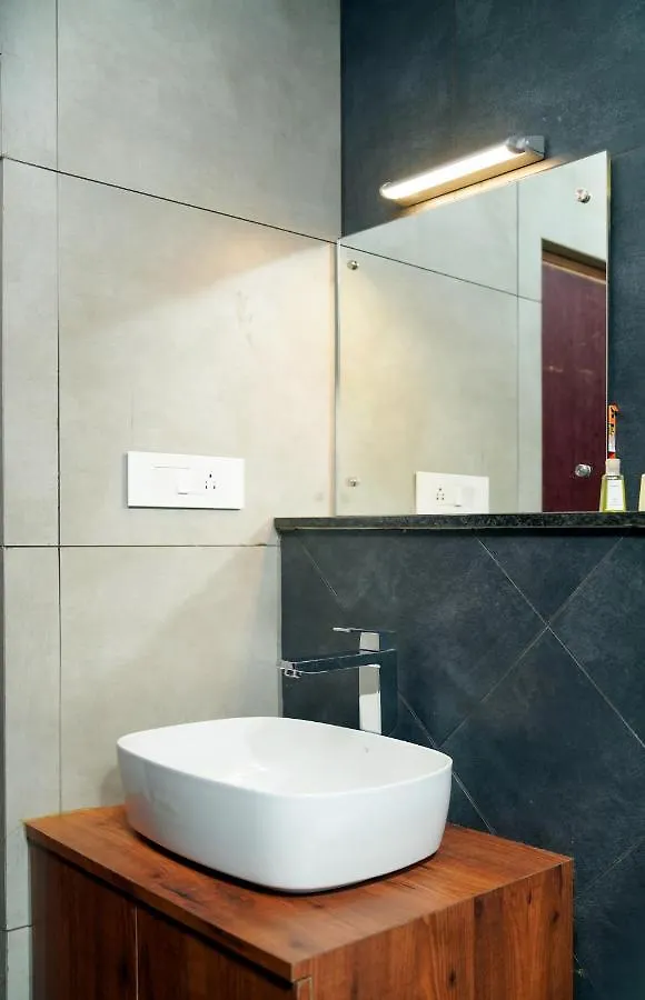Nexstay River Mouth International Ferokh
