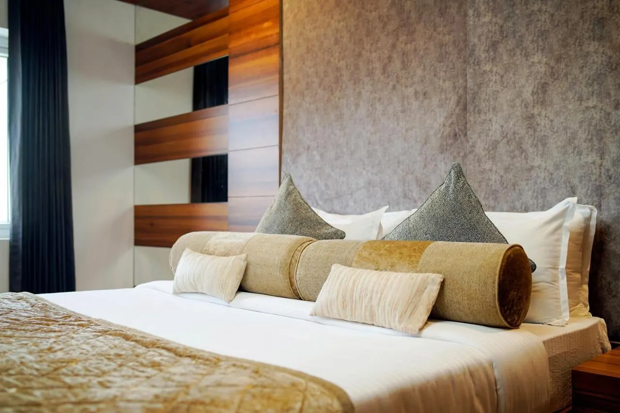 Nexstay River Mouth International Ferokh Hotel