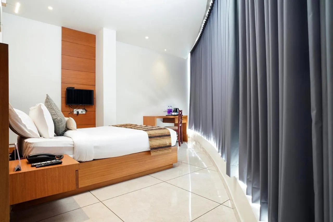 Nexstay River Mouth International Ferokh Hotel